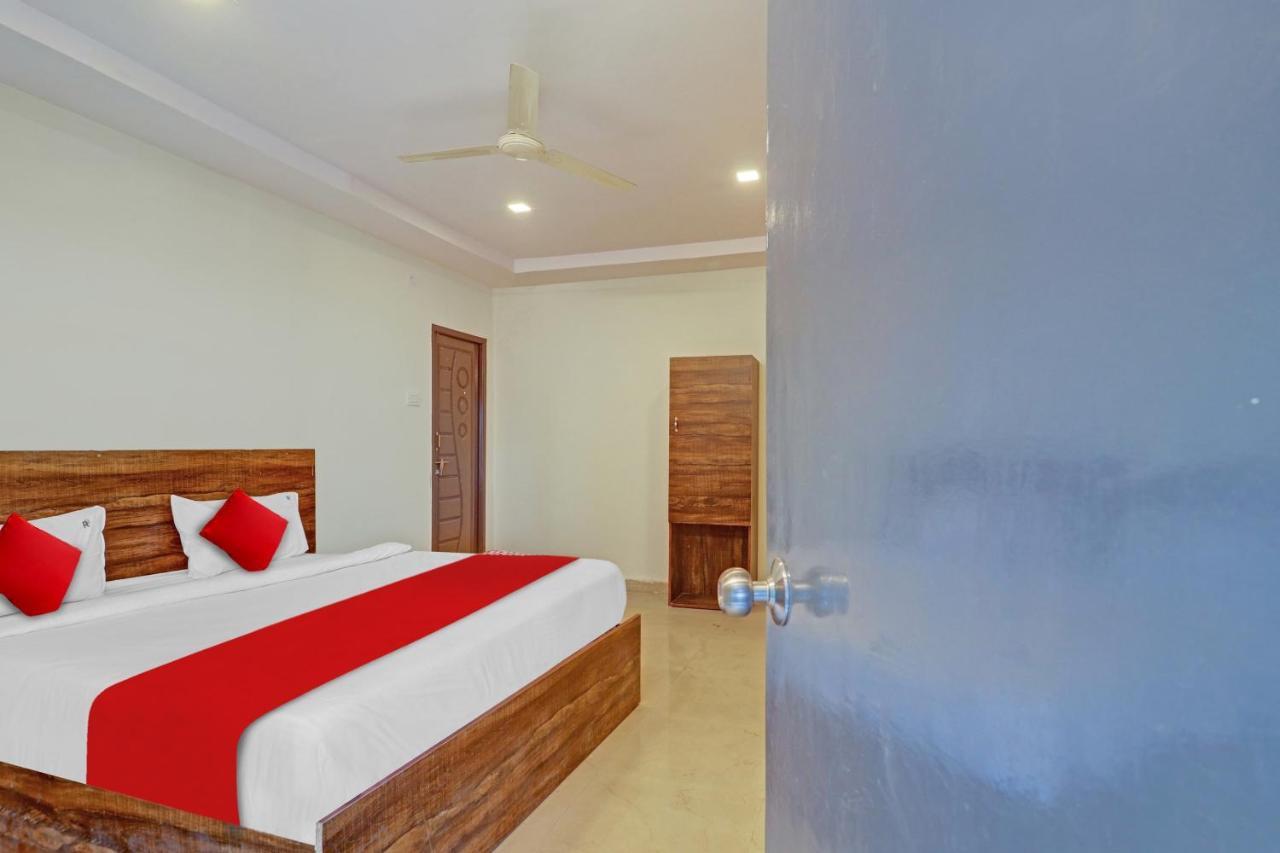 Hotel O R Square Inn Hyderabad Exterior foto