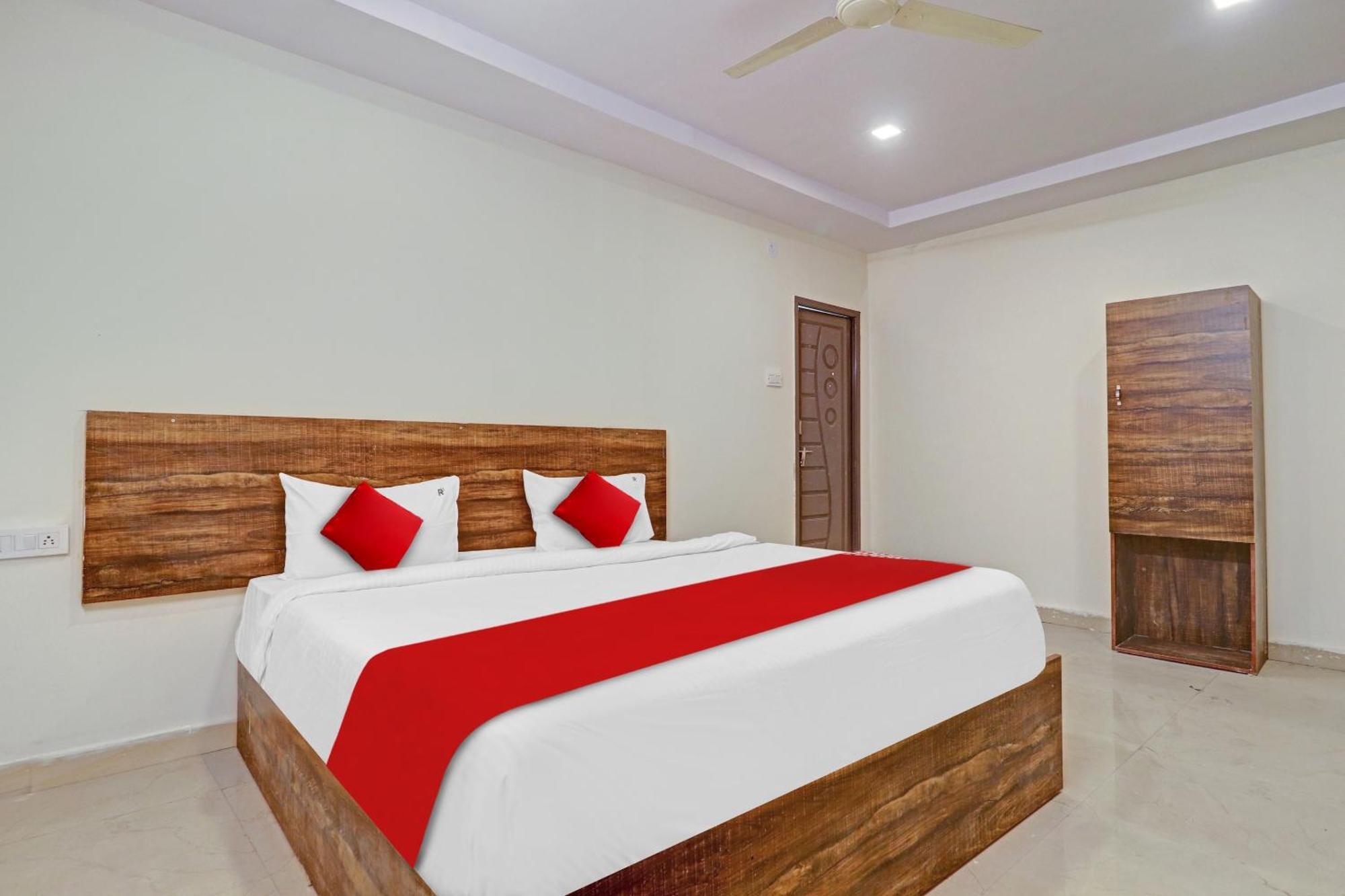 Hotel O R Square Inn Hyderabad Exterior foto